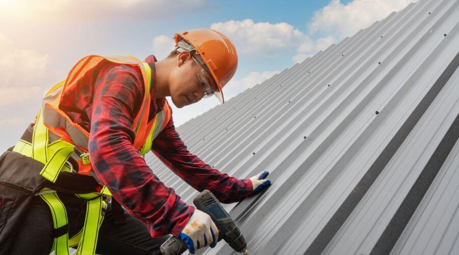 Professional residential roofers in Salamonia, IN